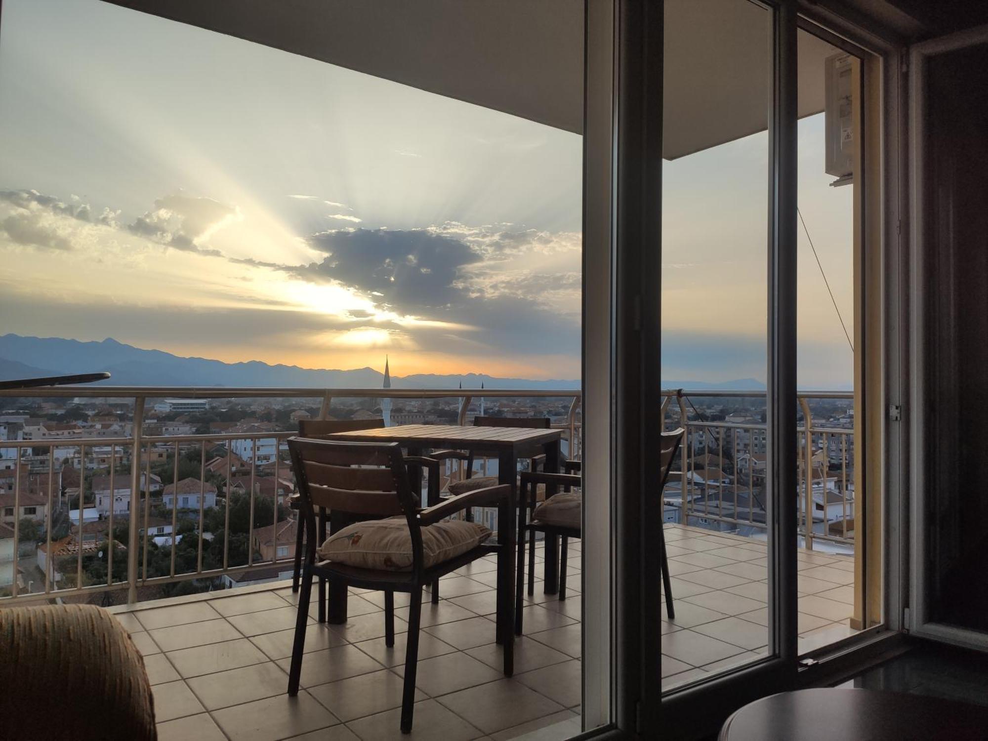 Sunset View Apartment Shkoder Rooftop Екстериор снимка